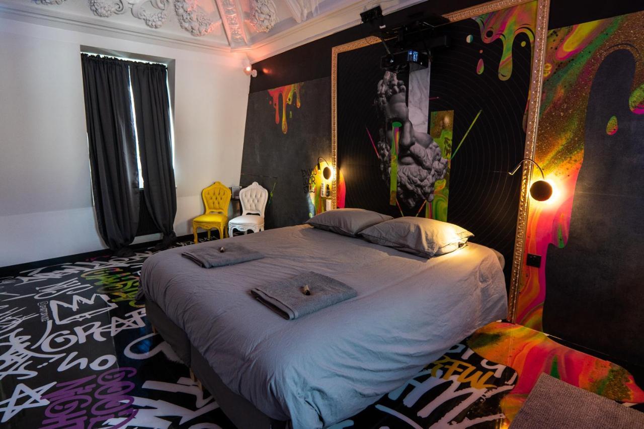 Capsule Art Deco - Jacuzzi - Netflix - Home Cinema - Arcade De Jeux & Nintendo Switch - 2 Chambres - Filet Suspendu ヴァランシエンヌ エクステリア 写真